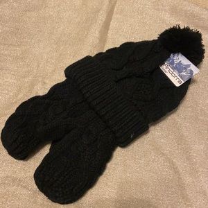 Andorra Gear knotted Pom beanie and mittens